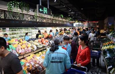 盒馬鮮生廣州首店開業 大清早排隊盛況，折射廣州市民對新零售與優質農產品的熱情